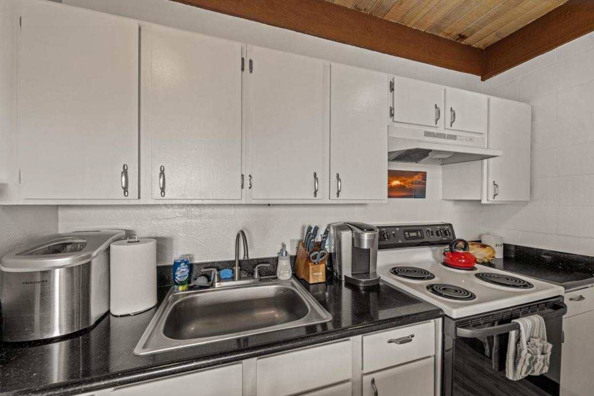 Newly Upgraded 1Br Unit Near Beach Max Of 5 Guests Kailua-Kona Luaran gambar