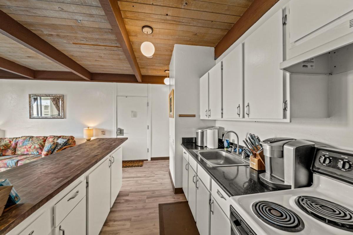 Newly Upgraded 1Br Unit Near Beach Max Of 5 Guests Kailua-Kona Luaran gambar